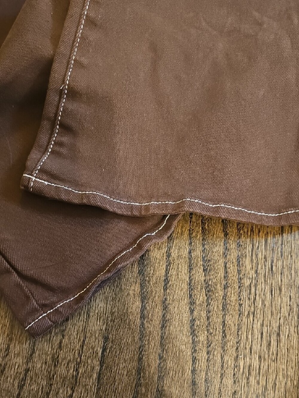 Women’s Brown Low-Rise Flare Jeans - Classic Style - Picture 9 of 11